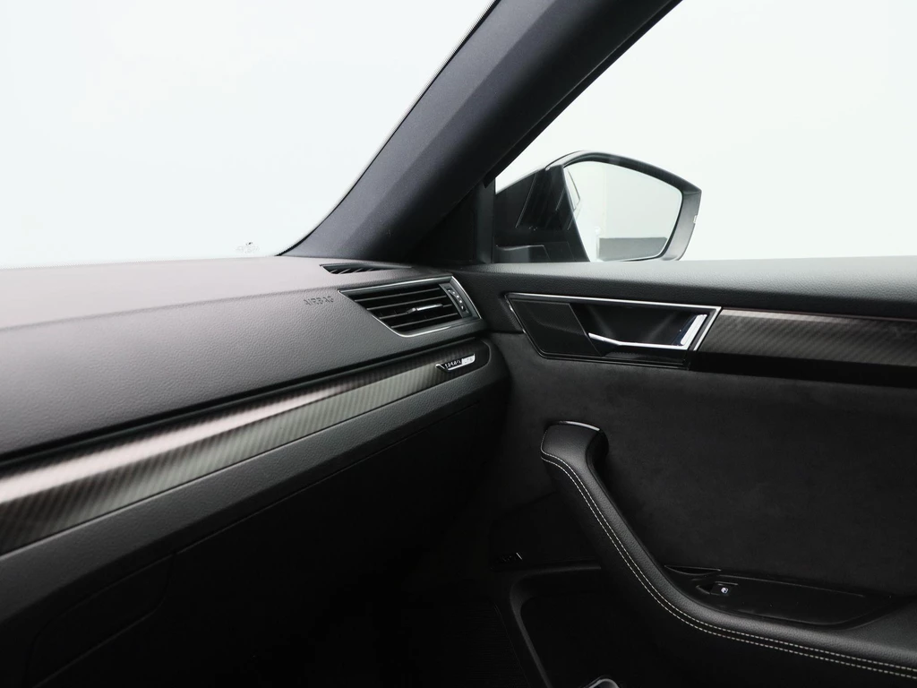Škoda Superb – foto 38