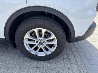 Ford Kuga – thumbnail 8