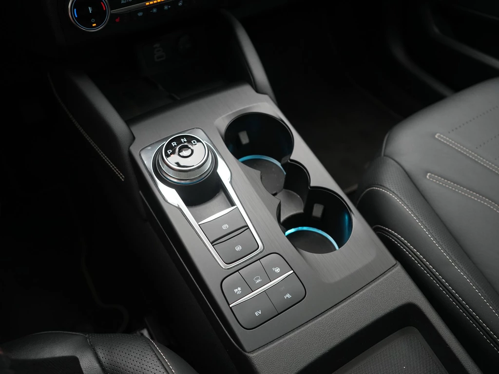 Ford Kuga – foto 32