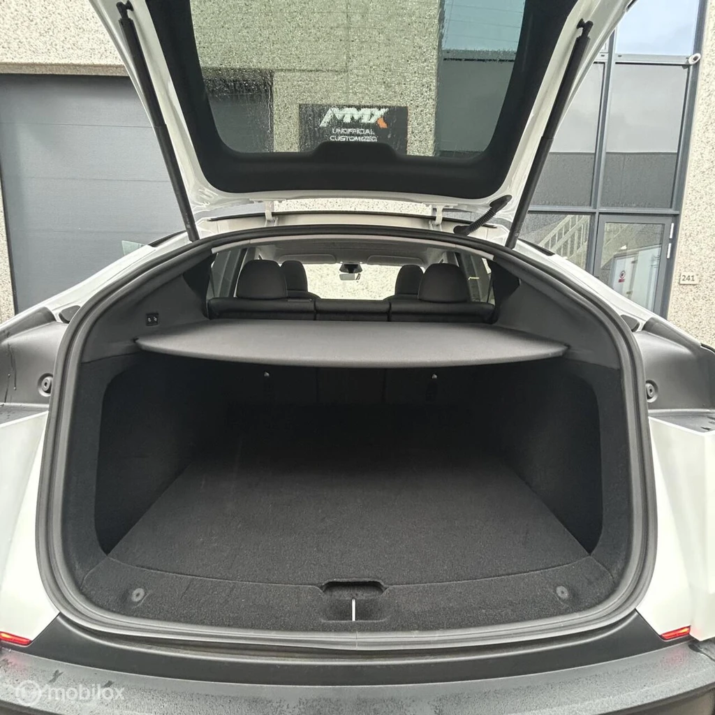 Tesla Model Y – foto 17