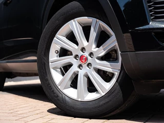 Jaguar E-PACE – thumbnail 23
