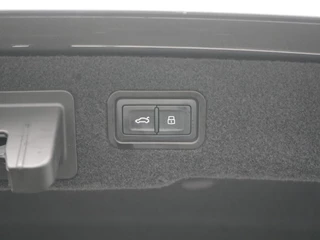 Audi S8 – thumbnail 63
