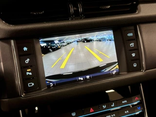 Jaguar XF – thumbnail 22