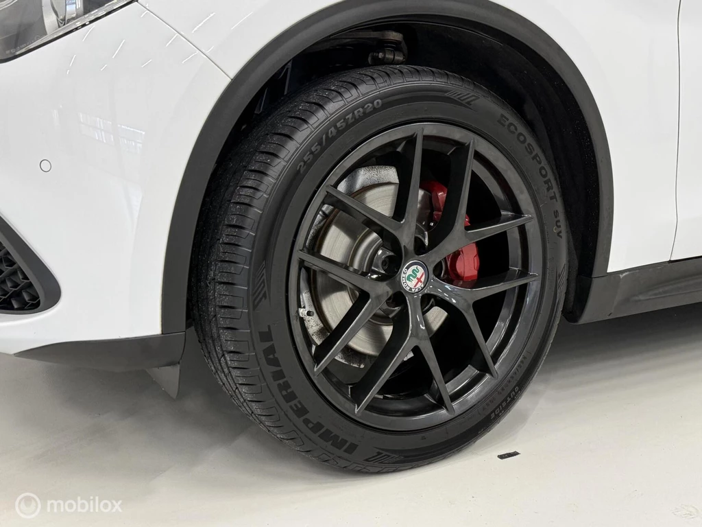 Alfa Romeo Stelvio – foto 30