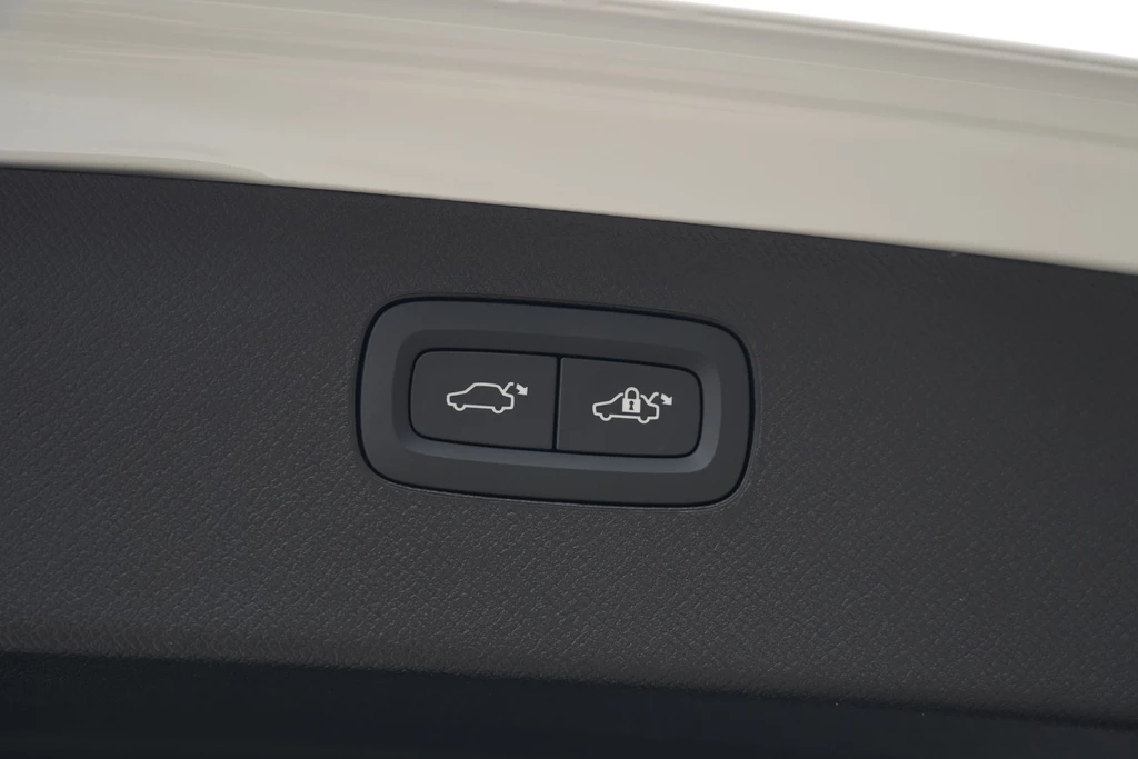 Volvo XC90 – foto 32
