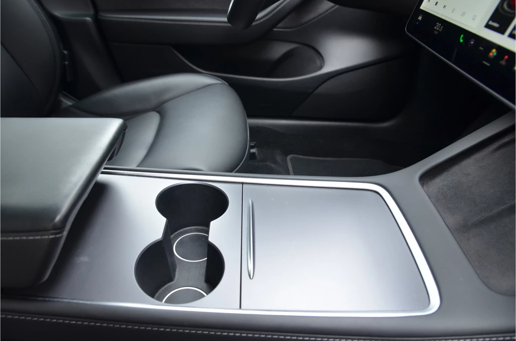 Tesla Model 3 – foto 8