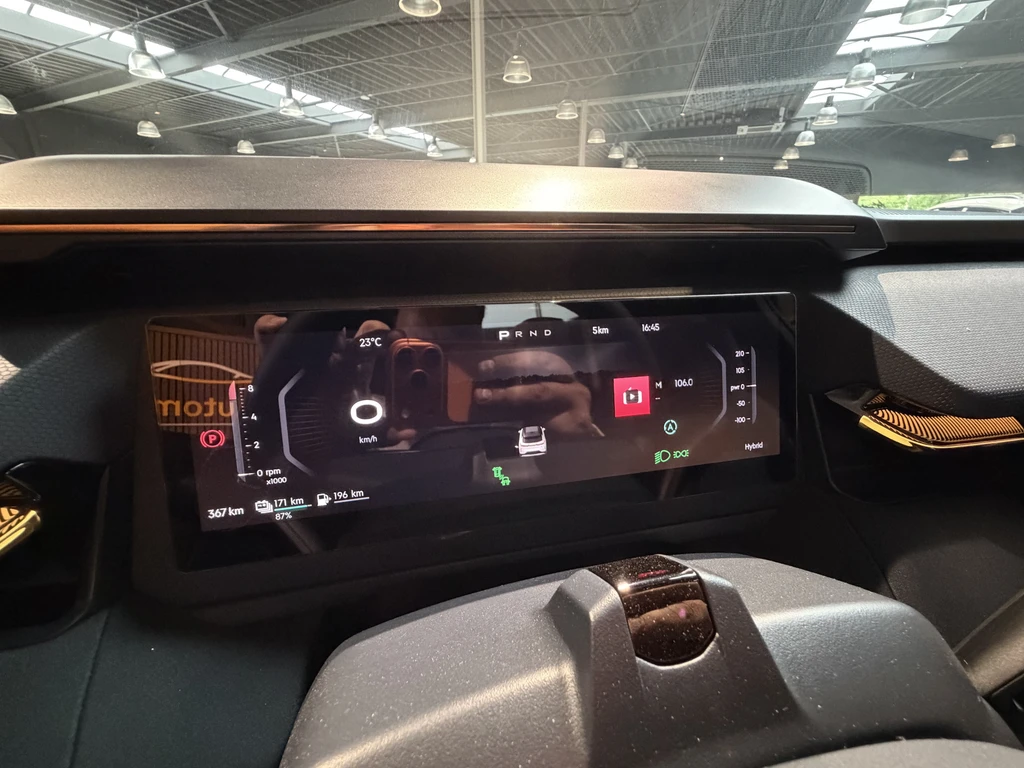 Lynk & Co 08 – foto 26