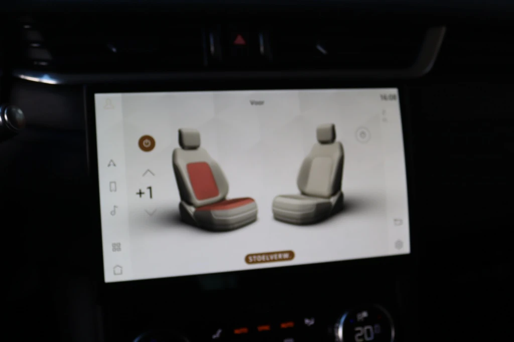 Jaguar F-PACE – foto 28