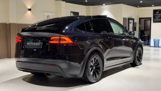 Tesla Model X – thumbnail 6
