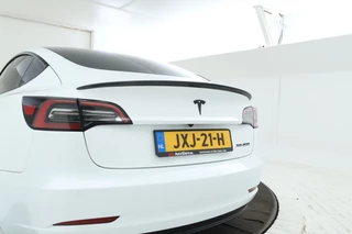 Tesla Model 3 – thumbnail 8