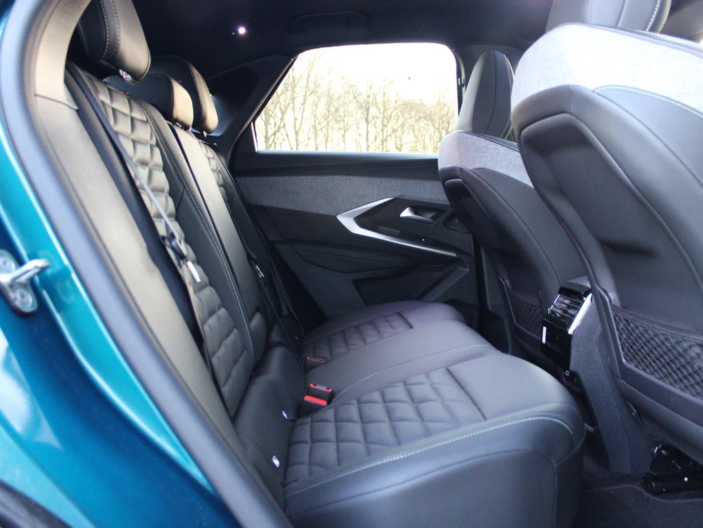 Peugeot e-3008 – foto 19