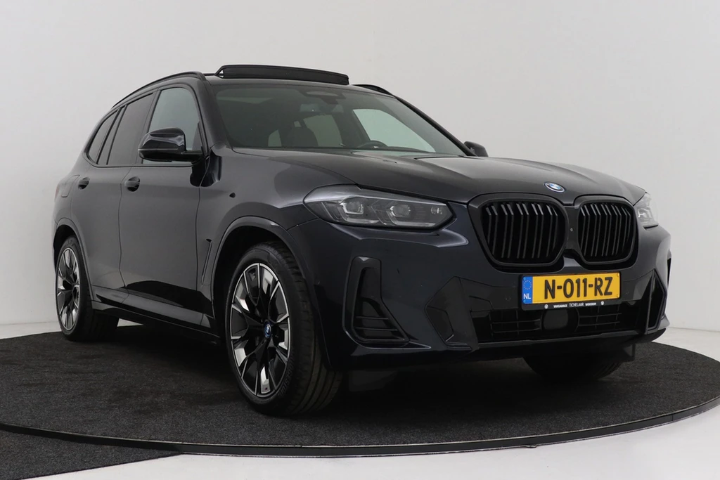 BMW iX3 – foto 12