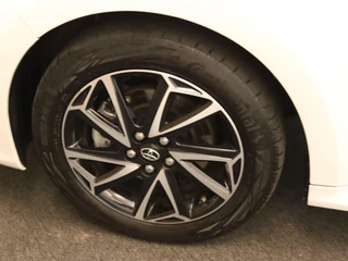 Toyota Yaris – thumbnail 11