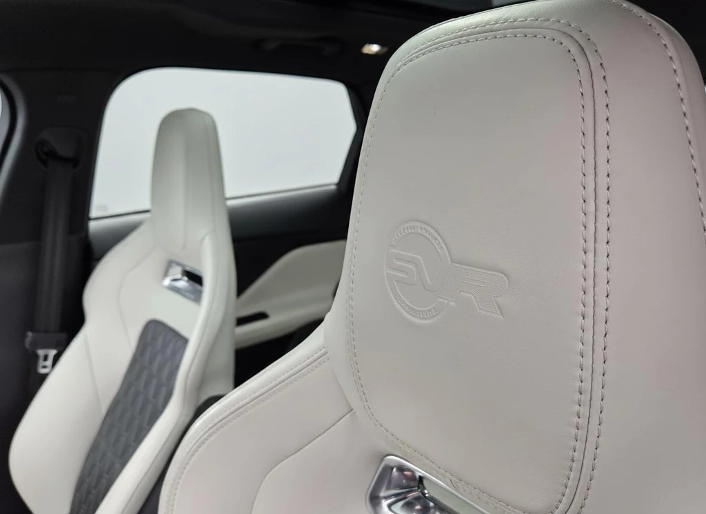 Jaguar F-PACE – foto 21