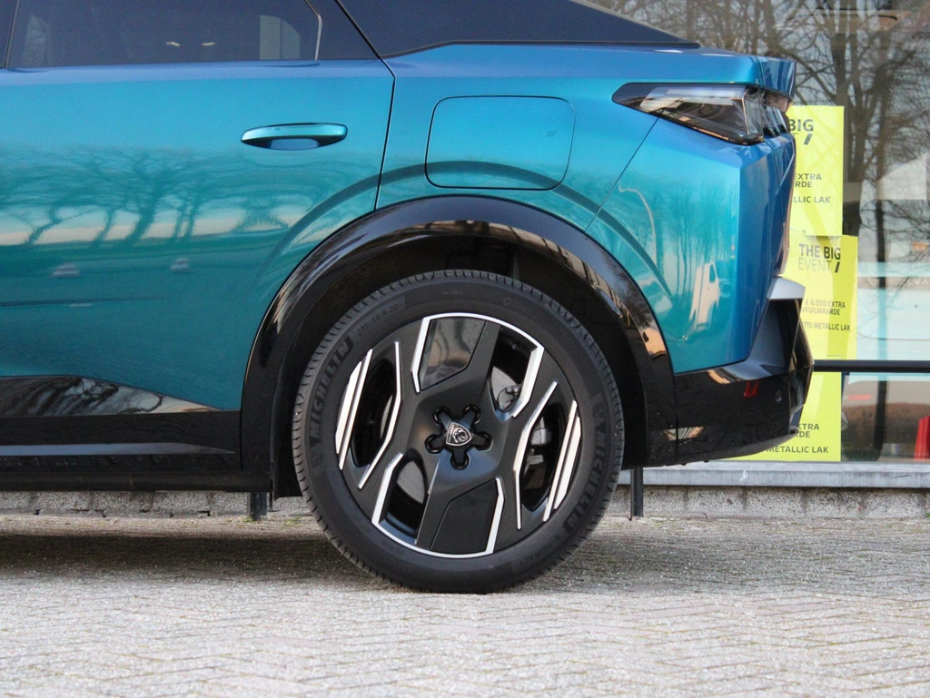 Peugeot e-3008 – foto 16