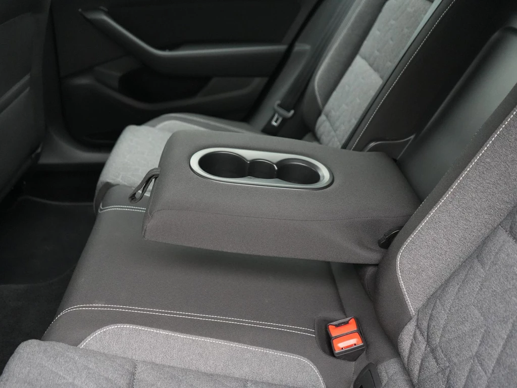 Volkswagen Passat – foto 44