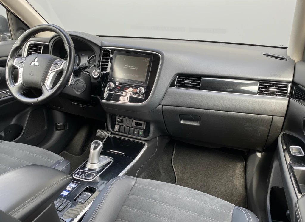 Mitsubishi Outlander – foto 17