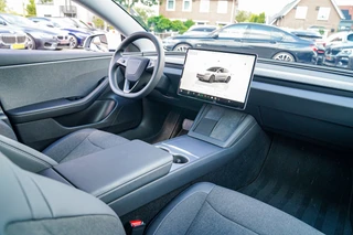 Tesla Model 3 – thumbnail 10