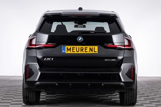 BMW iX1 – thumbnail 3
