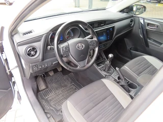 Toyota Auris – thumbnail 7