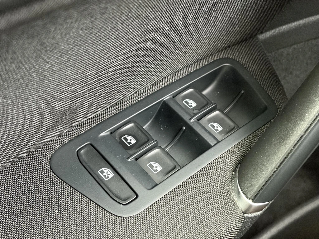 Volkswagen e-Golf – foto 27
