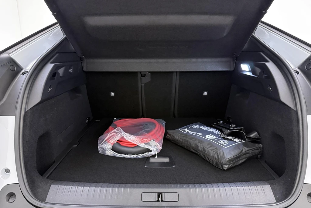 Peugeot e-3008 – foto 12