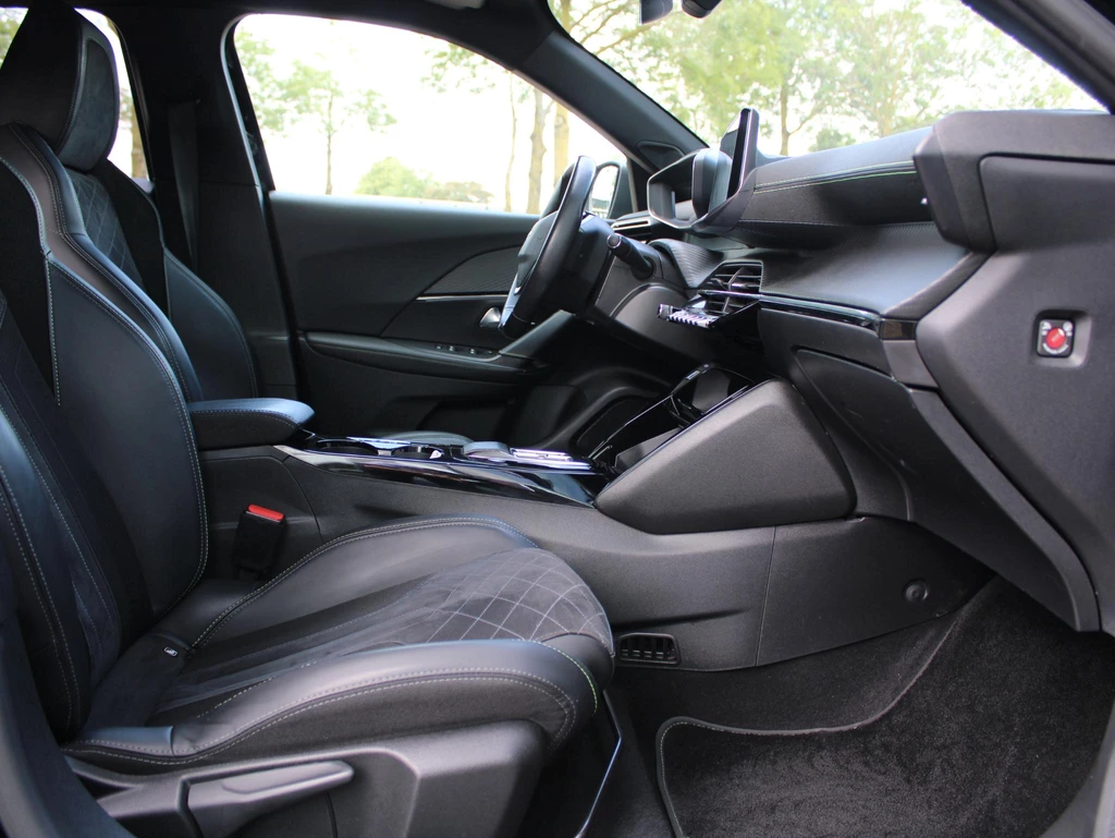 Peugeot e-2008 – foto 9