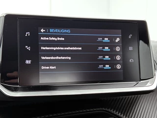 Peugeot 208 – thumbnail 11