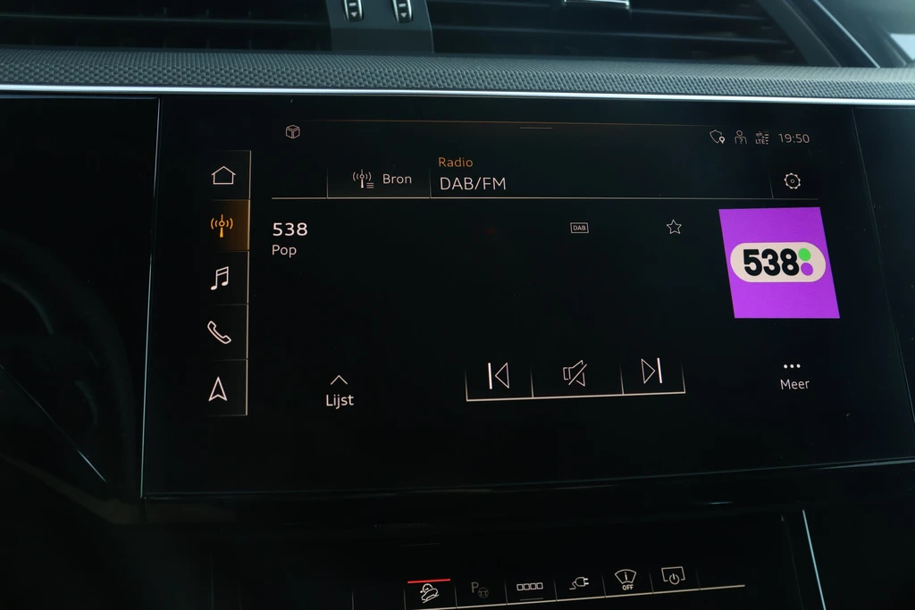 Audi Q8 e-tron – foto 32