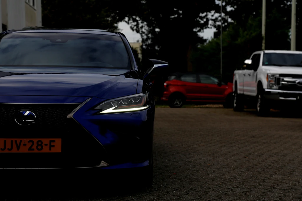 Lexus ES – foto 19