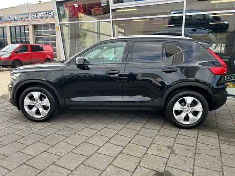 Volvo XC40 1.5 T3 Momentum Pro