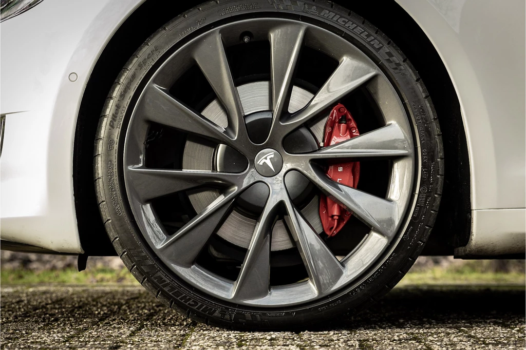 Tesla Model S – foto 19