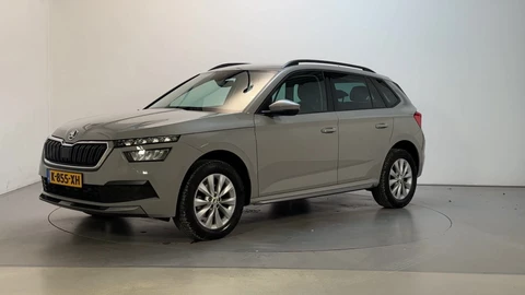 Skoda Kamiq 1.0 TSI 110pk DSG Style Stoelverwarming Parkeersensoren App-Connect