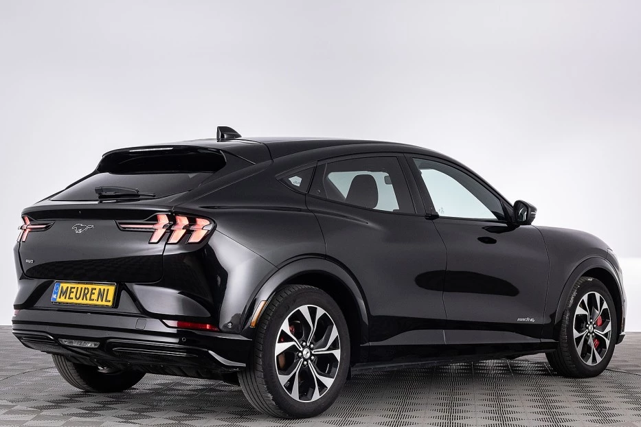 Ford Mustang Mach-E – foto 4