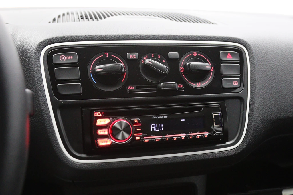 Volkswagen up! – foto 17