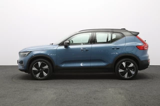 Volvo XC40 – thumbnail 2