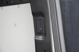 Ford E-Transit Custom – thumbnail 40