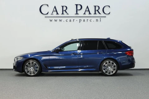 BMW 5-serie Touring 540i xDrive M-Sport LED/VIRTUAL/SFEER/PANO/LEER+S.VERWARMING+MEMORY/19" LMV/360/ACC/ECC/12 MND GARANTIE!