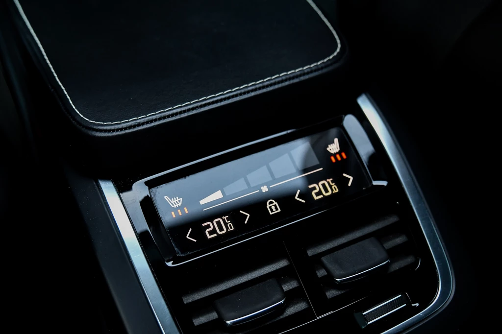 Volvo XC90 – foto 30
