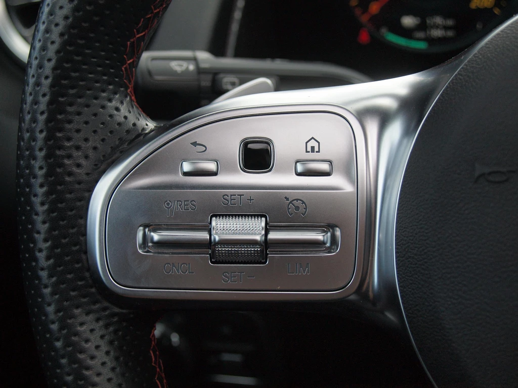 Mercedes-Benz EQB – foto 18