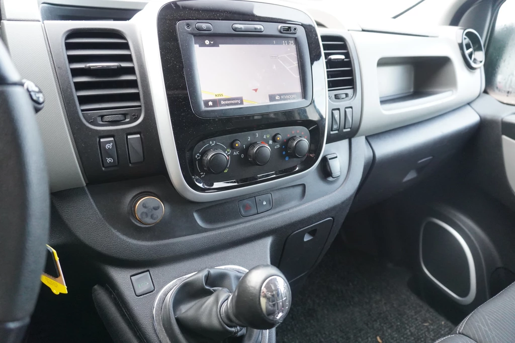 Renault Trafic – foto 12