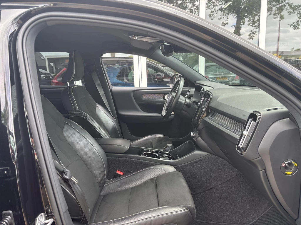 Volvo XC40 – foto 31