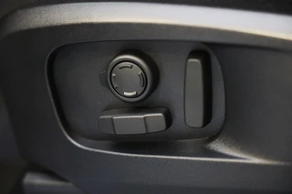 Land Rover Defender – thumbnail 44
