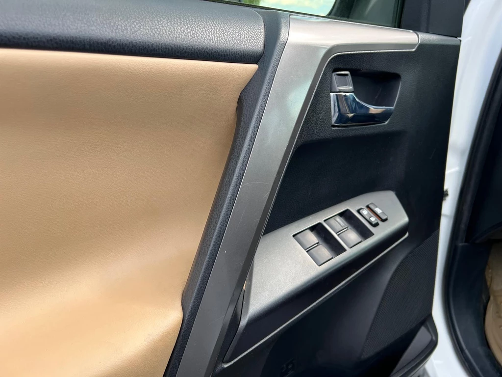 Toyota RAV4 – foto 15