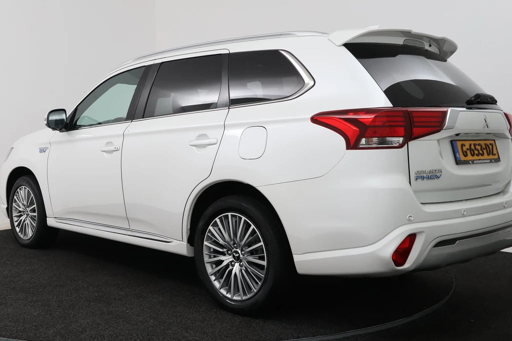 Mitsubishi Outlander – foto 3