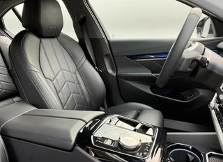 BMW i5 – thumbnail 11