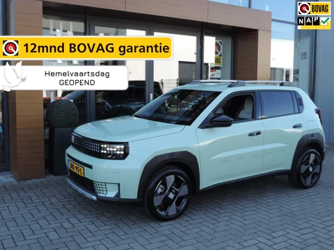 Fiat Grande Panda La Prima 11 kW 44 kWh NIEUW | Stuur/stoelverw | ECC | CarPlay | LED kopl | Camera | DAB | Lmvelgen |