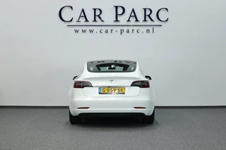 Tesla Model 3 – thumbnail 3