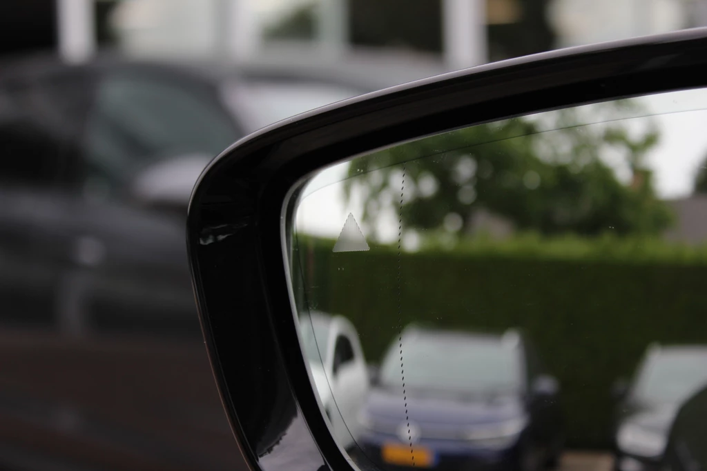BMW i4 – foto 36