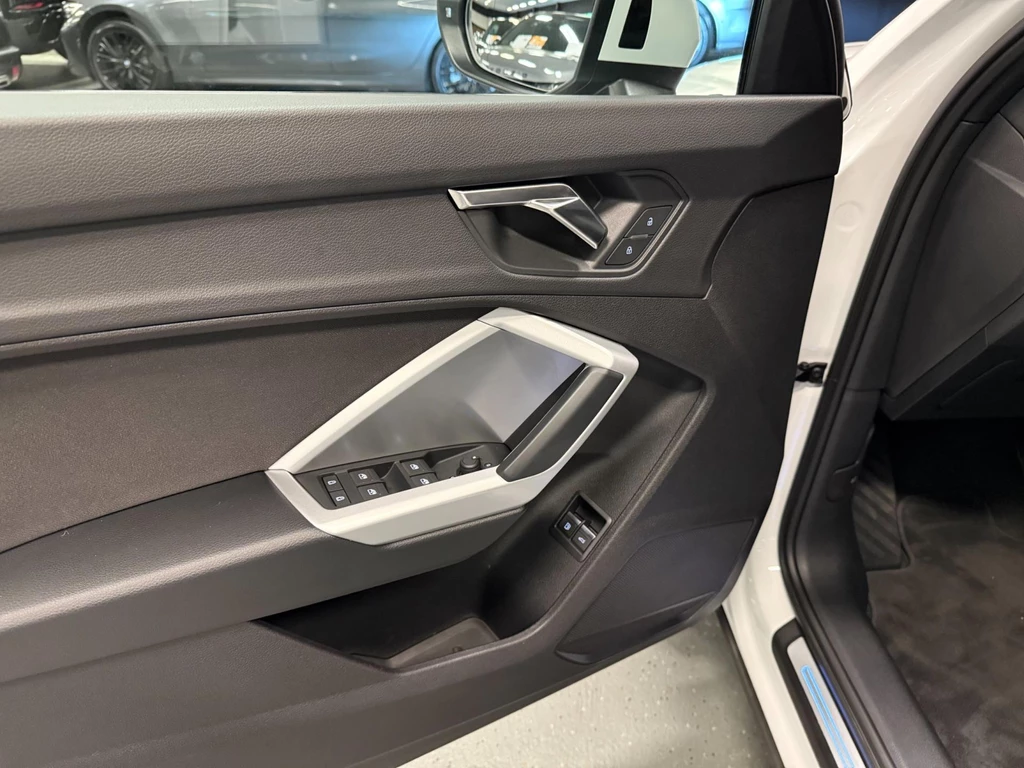 Audi Q3 – foto 13